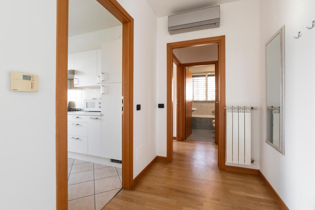 Milano Rogoredo Apt With Terrace! Lejlighed Eksteriør billede